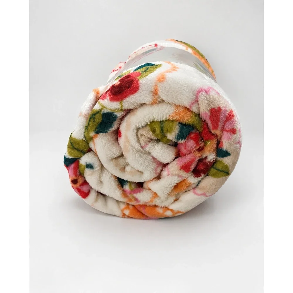 The Big One Floral Hearts Plush Throw Blanket Oversized 60x72 Multicolor New